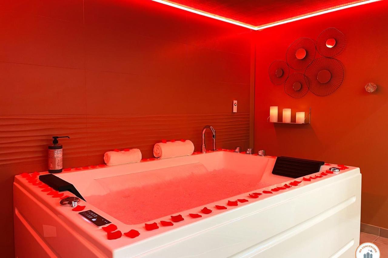 L'Orient-Express - Jacuzzi Spa - Parking - Loft Hawr Zewnętrze zdjęcie